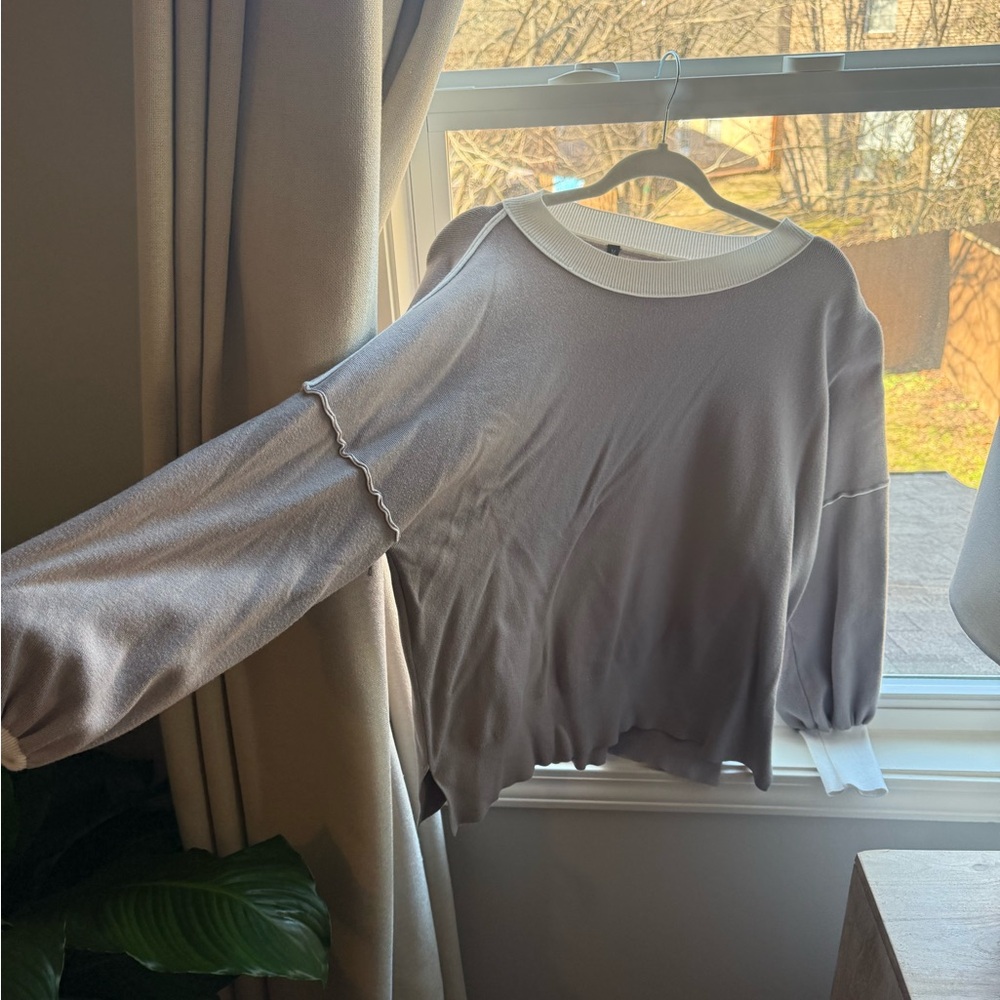 Elegant Women's Gray Top
